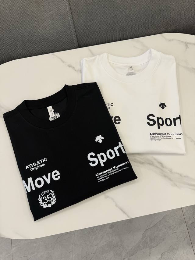 Descente Sport series moisture wicking breathable short-sleeved T-shirt - This m