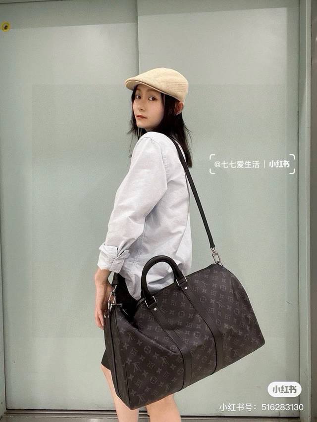 Lv Keepall Black Flower Travel Bag Keepall was born in 1924. It is the second ha
