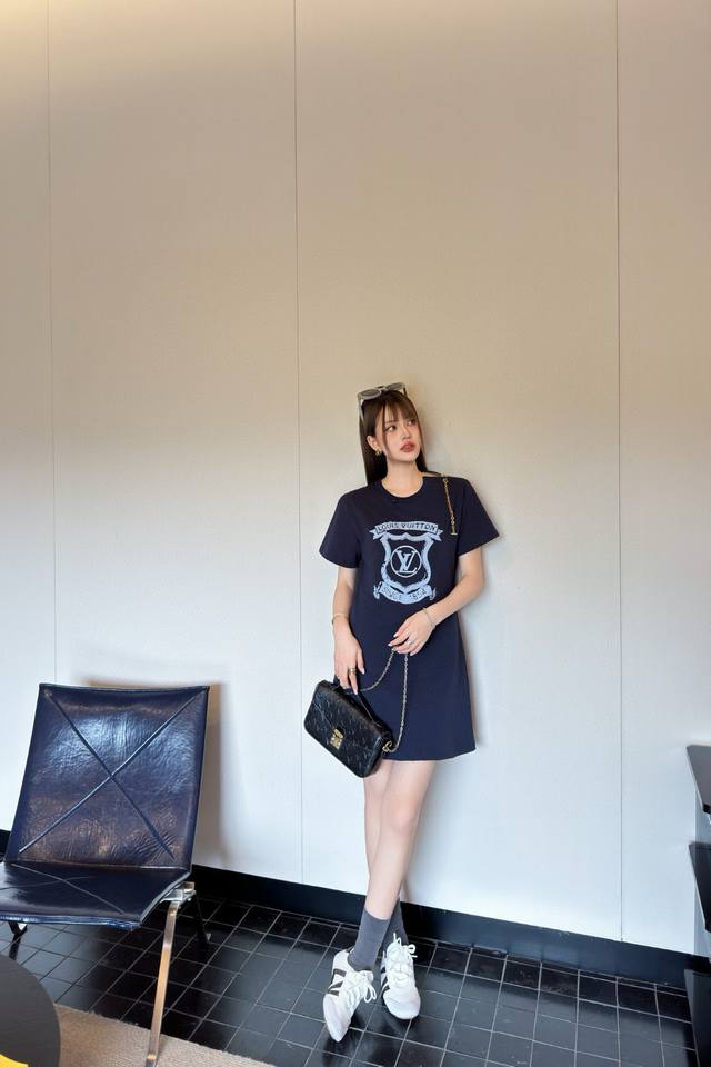 Louis Vuitton Lv Donkey's letter logo print chain zipper round neck short sleeve