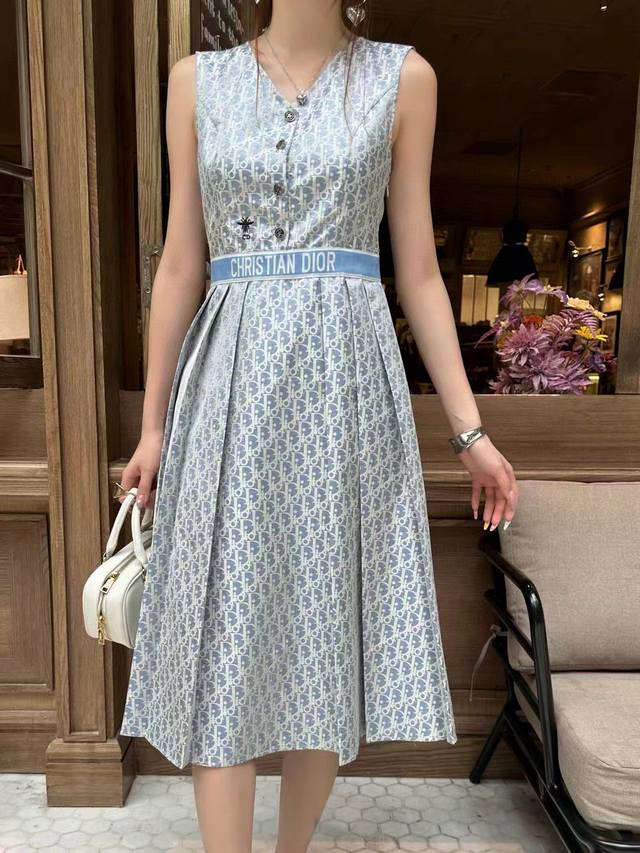 Dior Cd bee embroidery custom ribbon custom button old flower jacquard pleated v