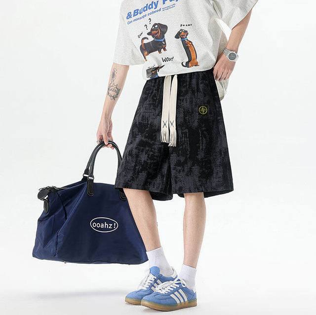 Stone Island overseas tie-dye limited edition shorts, the same style for men and