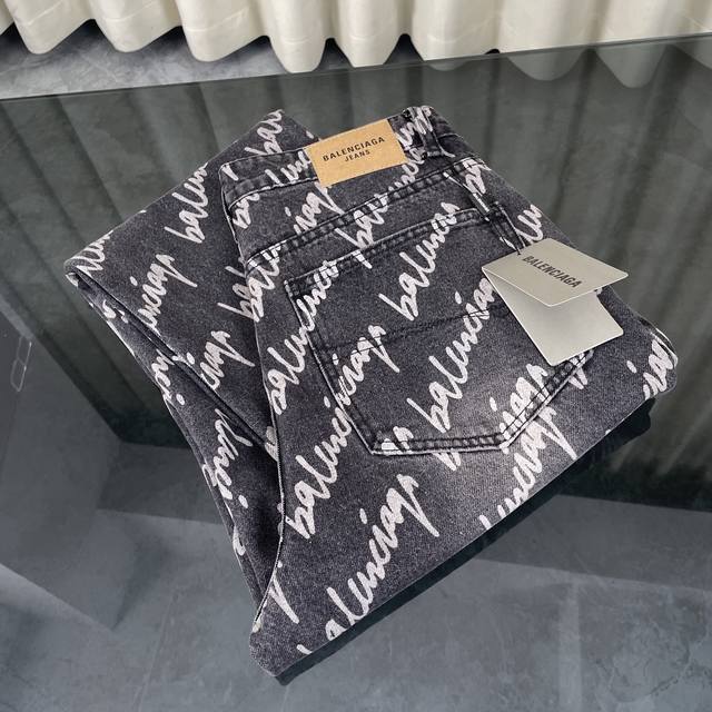 Balenciaga & Balenciaga painted bullet screen signature full-print logo heavy wa