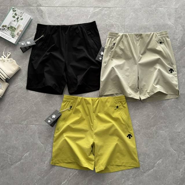 for men's sports casual quick-drying shorts. Summer style. Lightweight and breat