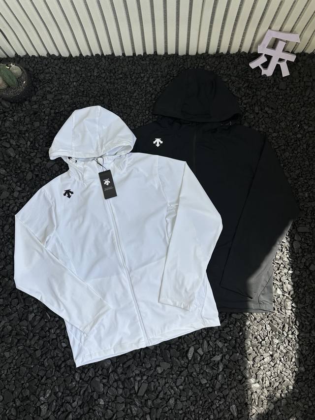 Descente Training Men's Loose Leisure Mountaineering Fitness Lightweight Zipper