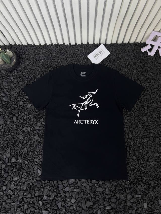 Arc'teryx 2025 new summer solid color round neck pullover with large logo patter