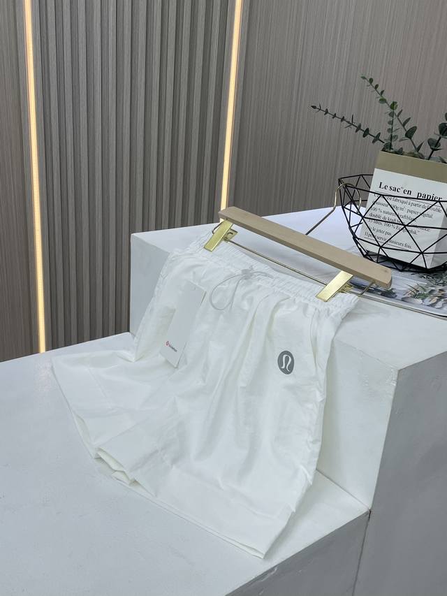 package, 2 pieces in a pack, high-end women's paratrooper shorts, fairy shorts,