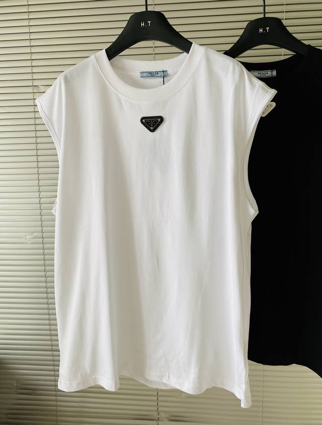 New! High-end Prada metal triangle logo decorated cotton vest Prada inverted tri