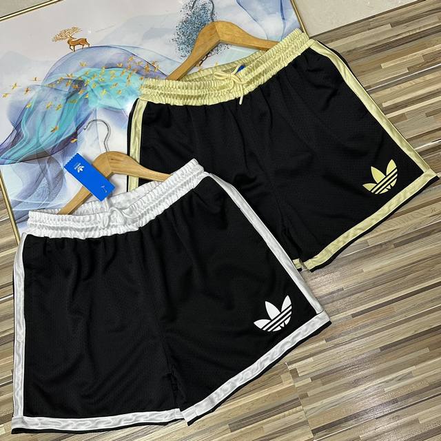Welfare! The latest clover Adidas Adidas honeycomb mesh design hollow breathable