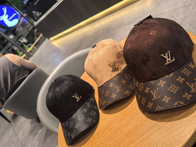 Lv baseball cap hat, same style for men and women, Japanese and Korean version,