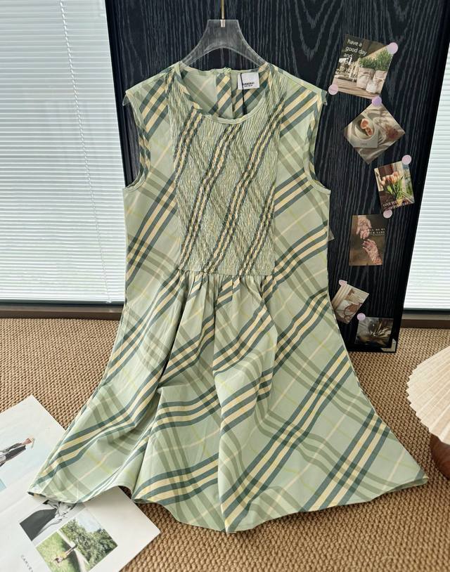 Product name: Bbr Fresh Green Plaid Accordion Pleated Vest Dress Size: SML Color
