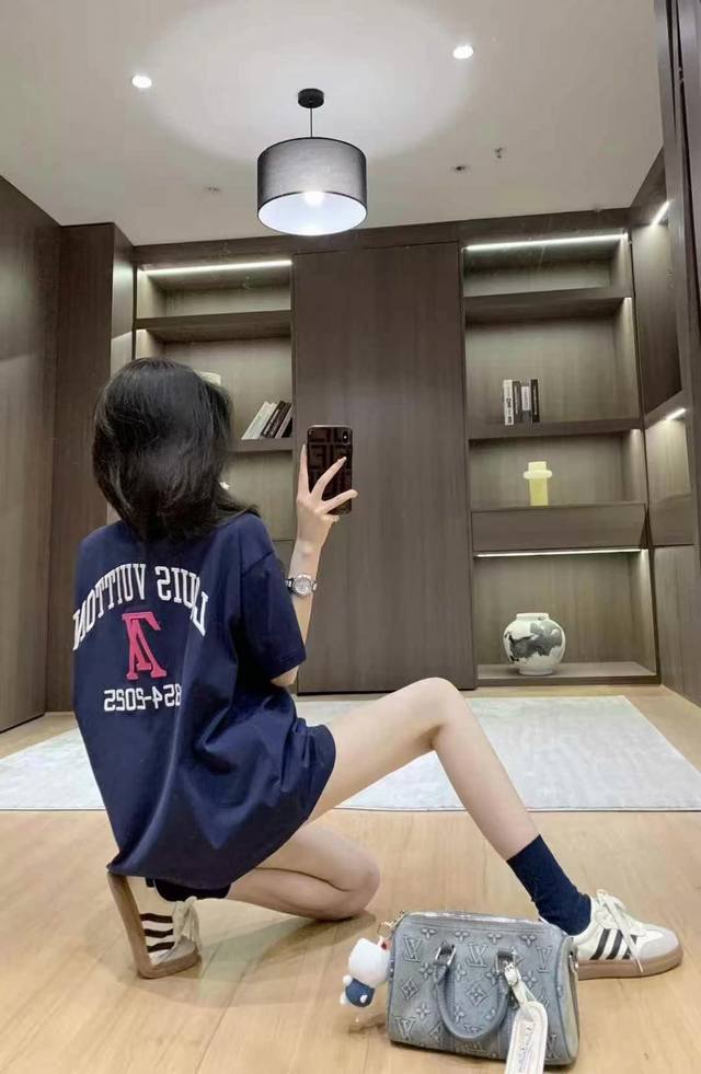 Louis Vuitton heavy-duty Barbie pink embroidered logo navy blue short-sleeved T-