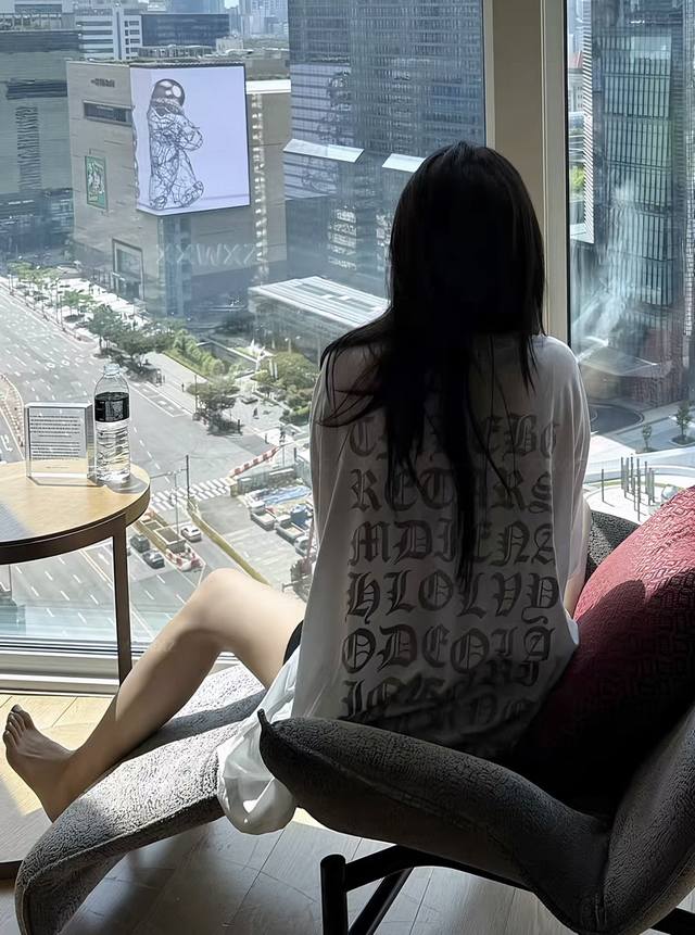 Chrome Hearts new Sanskrit horseshoe long-sleeved T-shirt on the back Wear this