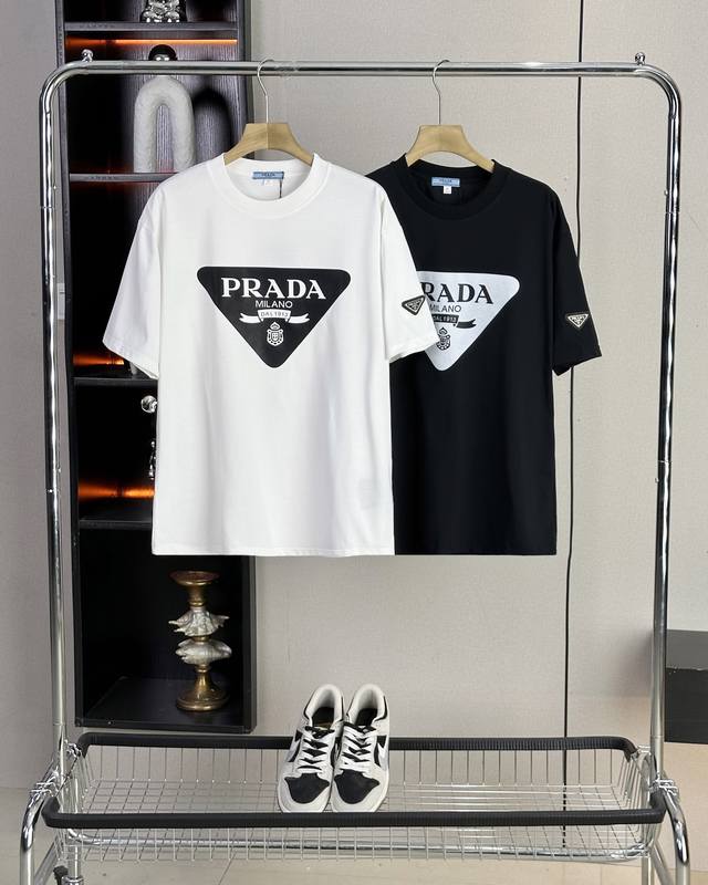 Prada 25Ss new summer model short-sleeved couple with letter Logo on the chest,