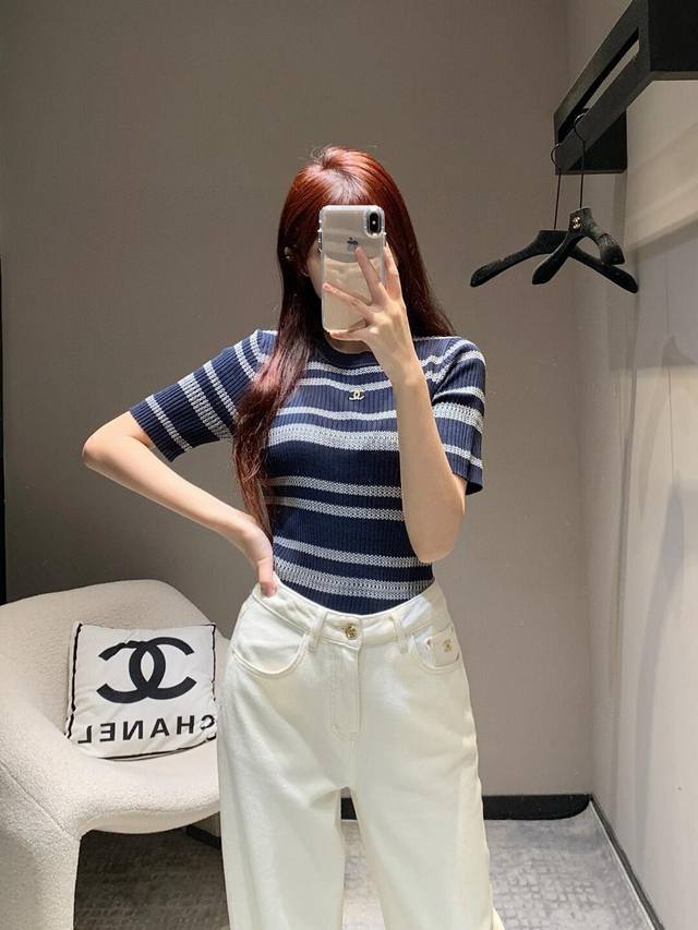 Chanel Chanel hand-sewn custom double C striped color matching knitted short sle