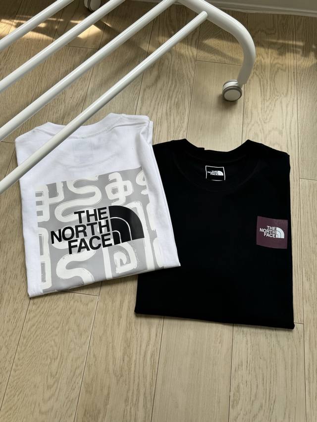 Sizes S to 3Xl The North Face classic basic couple short-sleeved T-shirt with a