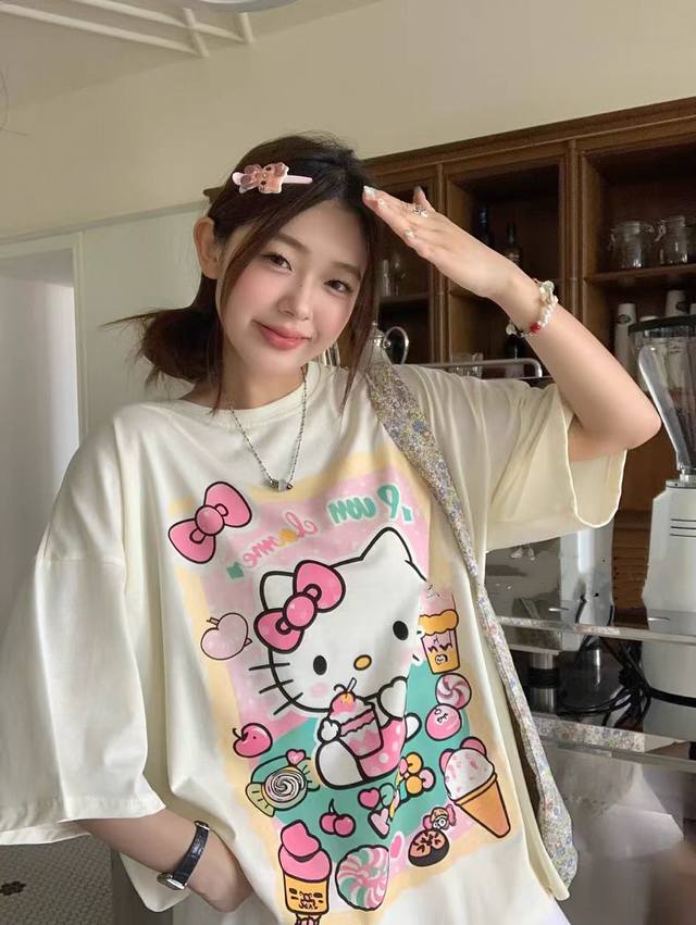 Miu Miu's new co-branded Hello Kitty limited series short-sleeved T-shirt No one
