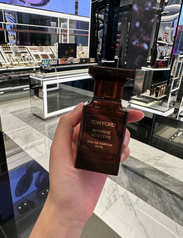 Vietnamese version Tf Smoky Holy Wood Edp80Ml Vietnamese import customs seized w