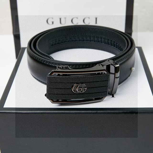 High-end hot-selling Gucci frosted hollow automatic buckle belt has received num