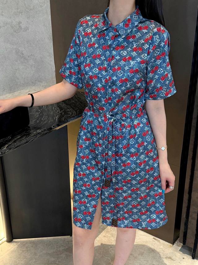 New arrival Louis Vuitto* Donkey 2025Ss new cherry print dress Fashionable, low-
