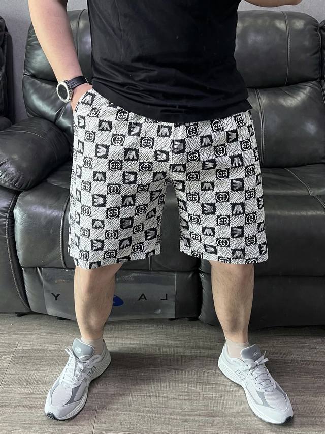 New shorts from the counter! Popular item! Armani & Gucci joint new ink jacquard