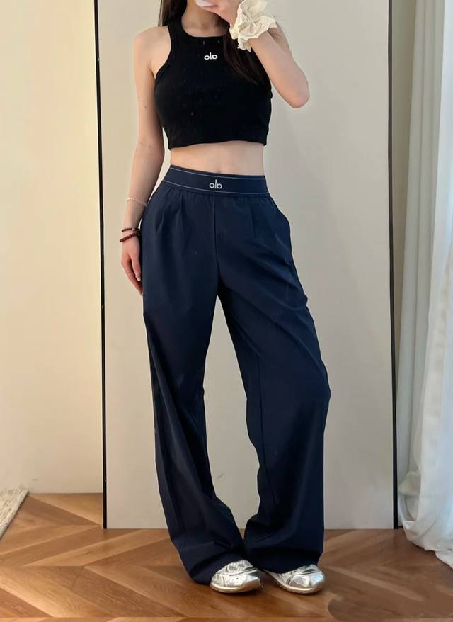 Black - Alo quick-drying pants that are super suitable for spring and summer Thr