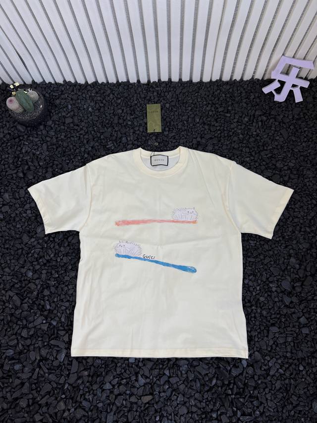 Gucci solid color cartoon toothbrush kitten pattern logo print round neck loose
