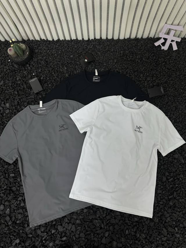 Arcteryx Summer Men's and Women's Outdoor Tricolor Sports Running Short Sleeve E