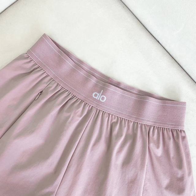 details Alo elastic waistband sports quick-drying yoga tennis shorts