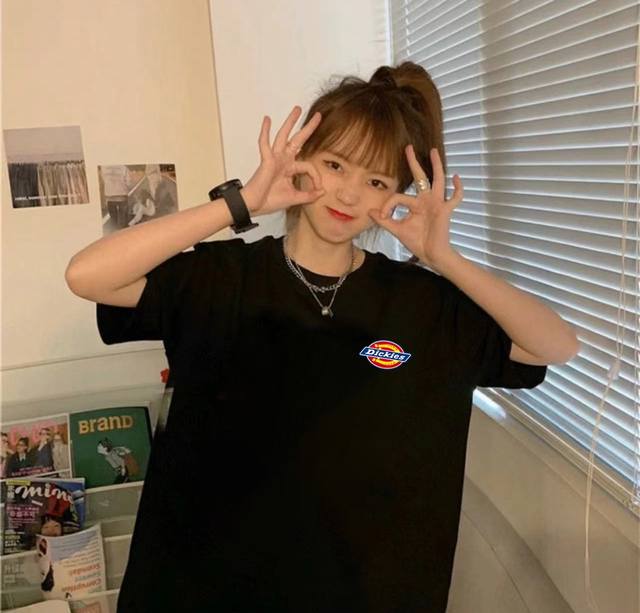 Dickies big logo round neck short sleeve half sleeve T-shirt The fabric is made
