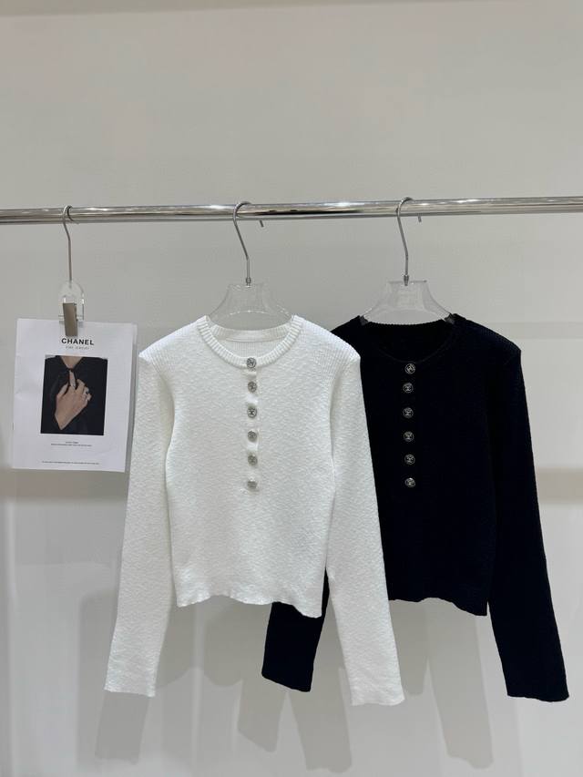Chanel Chanel Xiaoxiang custom double C button half open collar knitted long sle
