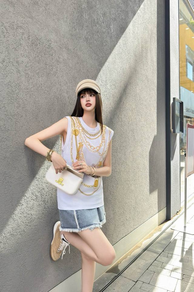 Balmain chain print round neck vest Style number: 2567 6536 Color: White Size: S