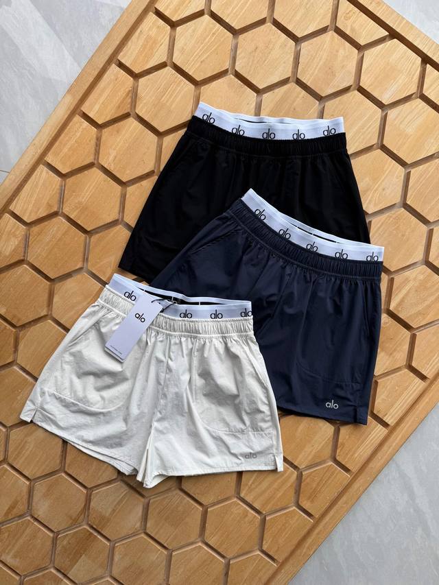 Alo Yoga 2025 Spring and Summer New Jogging Quick-Drying Shorts The most casual