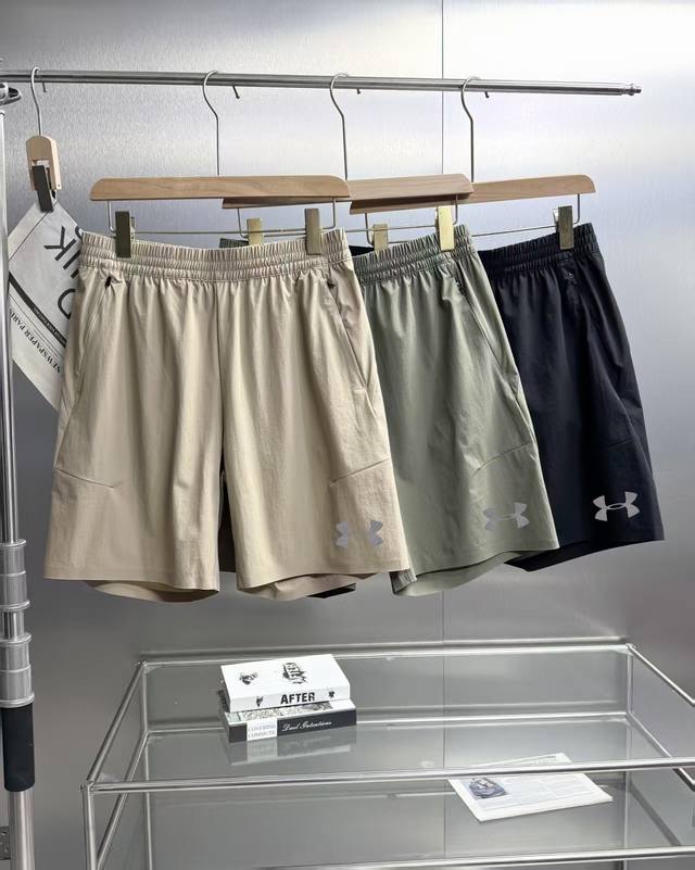 Under Armour Summer Shorts Classic All-match Outdoor Shorts Skin-friendly and br