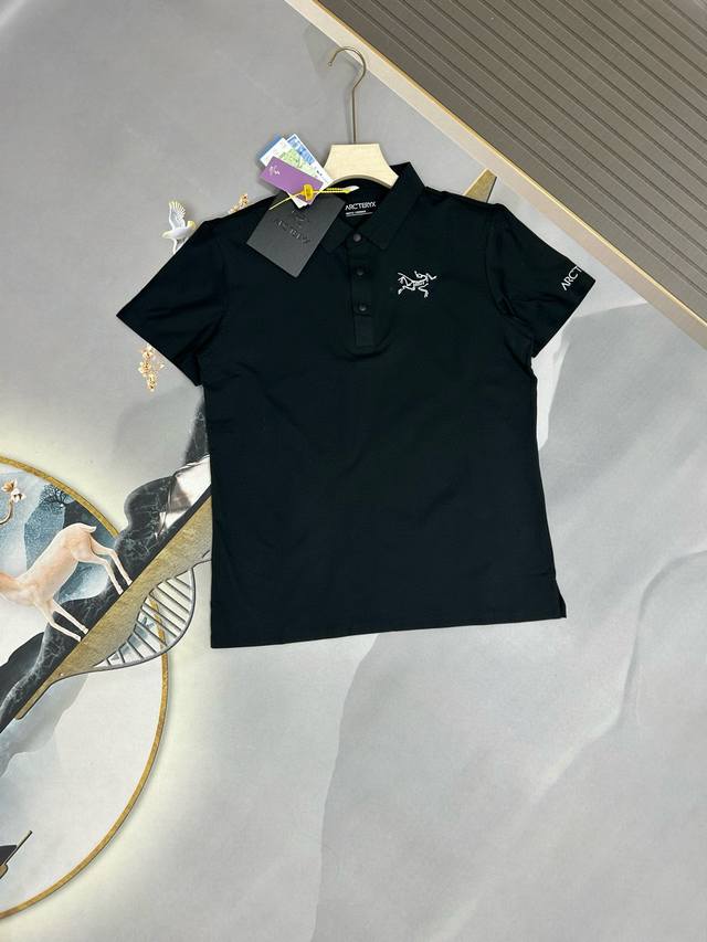 Details of Arc'Teryx's new outdoor breathable and comfortable Polo short sleeves