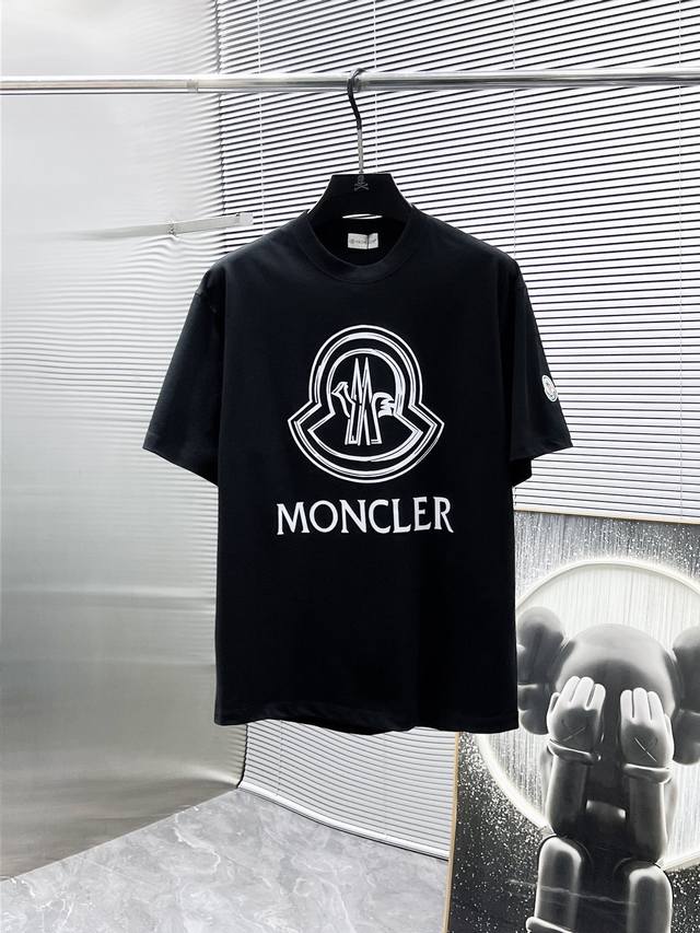 Moncler new round neck short-sleeved T-shirt, high-end version! Custom-made fabr