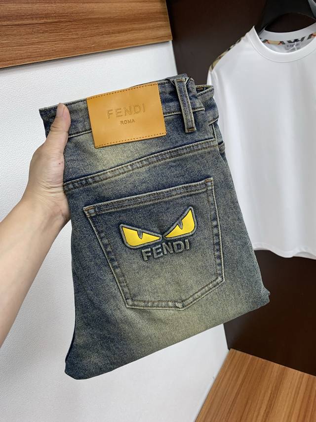 Fendi 25 autumn and winter new men's jeans in stock today, original cloth and or