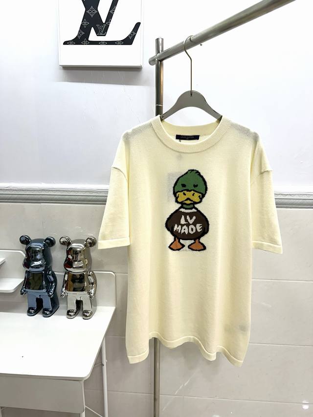Style No. R003 Louis Vuitton x Nigo duck knit short-sleeved T-shirt The fabric i