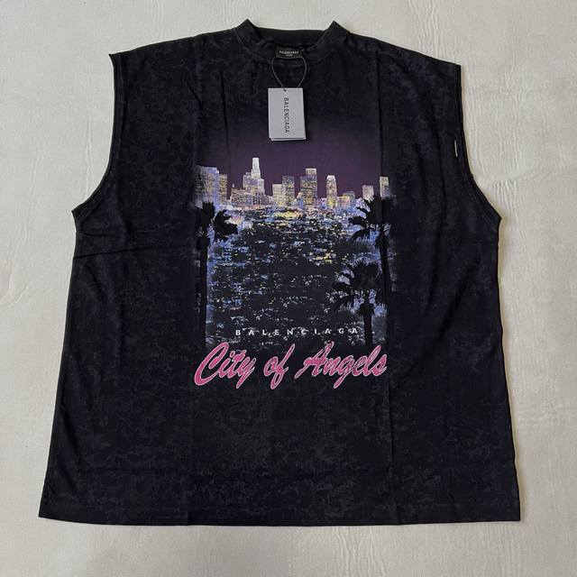 Balenciaga night scene round neck vest