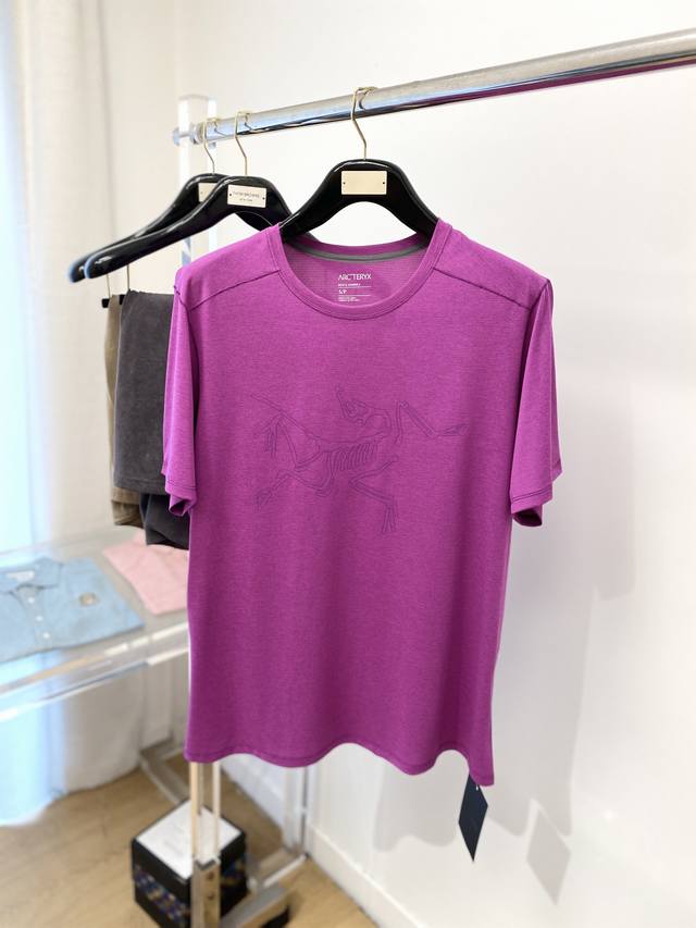 Arc'teryx, the latest short-sleeved T-shirt of 2025, handsome and fashionable, w