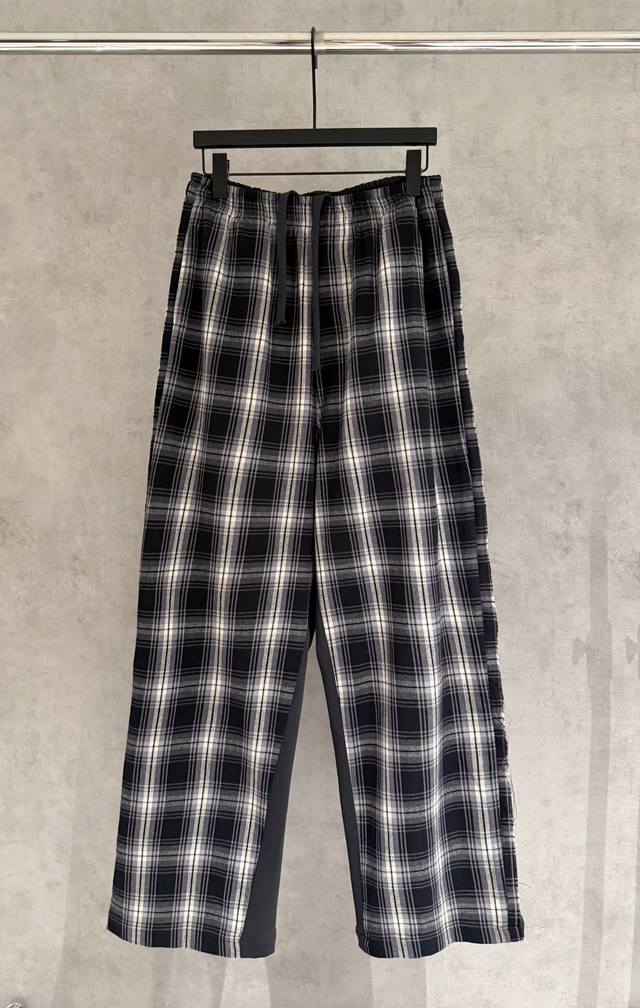 Strict quality control Blcg Balenciaga checkered pants The fabric is made of pur
