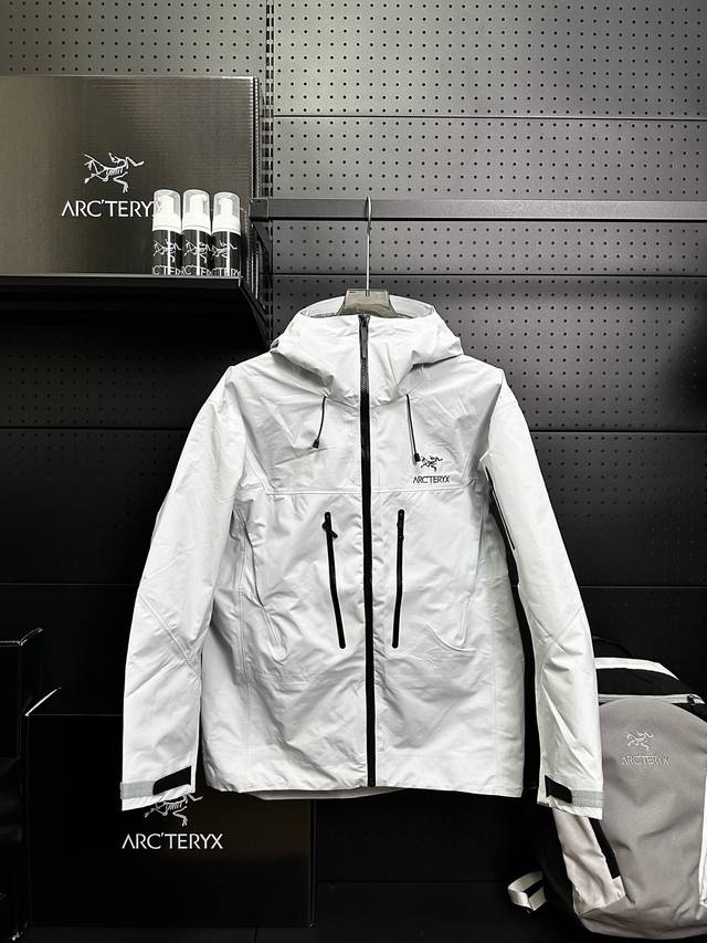 Style: Dj1240 Arc'teryx Alpha Sv 7th generation hardshell hooded jacket, windpro