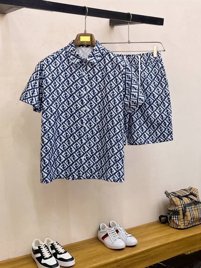 Special price 2025 summer new Fendi printed lapel short-sleeved shirt set, high-