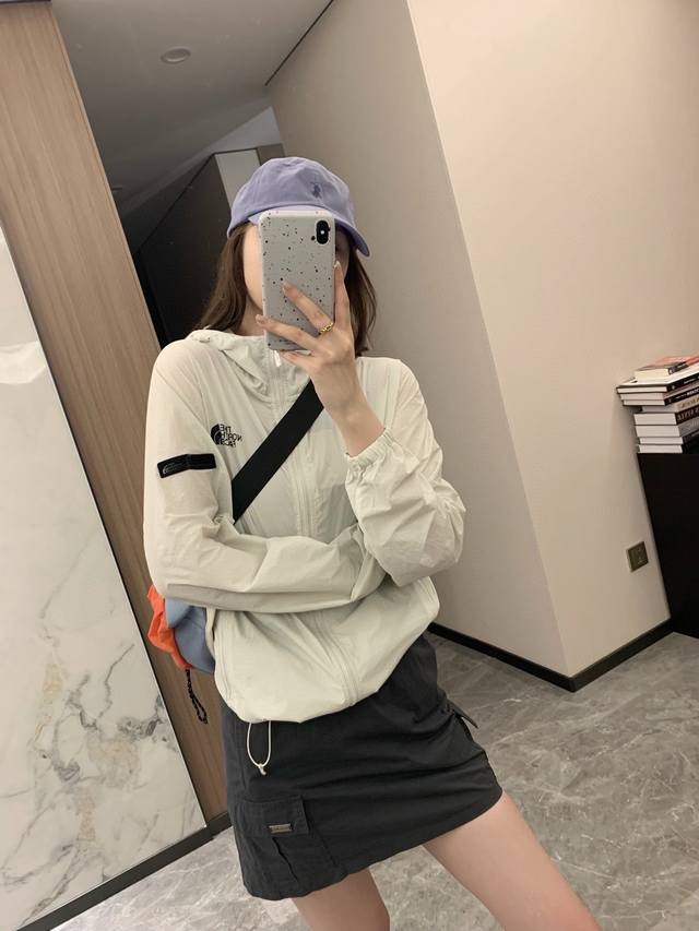 Style number: 7420 Thenorthface North Face Unisex Sun Protection Clothing 25 Spr
