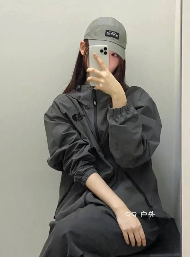 Model number: 7621 The North Face couple hooded windbreaker, Qingdao OEM P shipm
