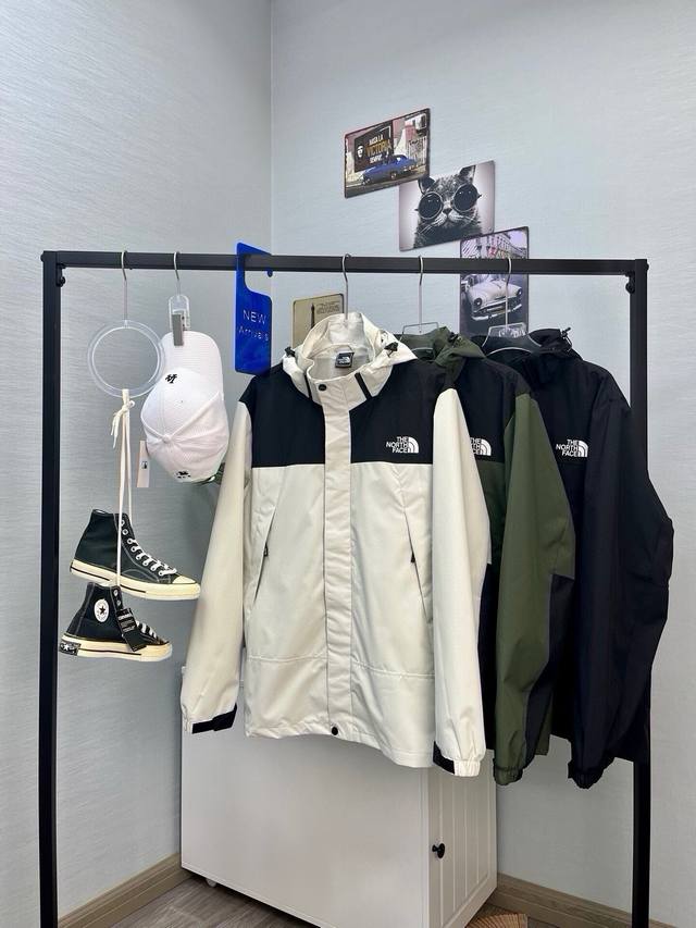 Model number: 7611 The North Face patchwork jacket Tnf The North Face patchwork