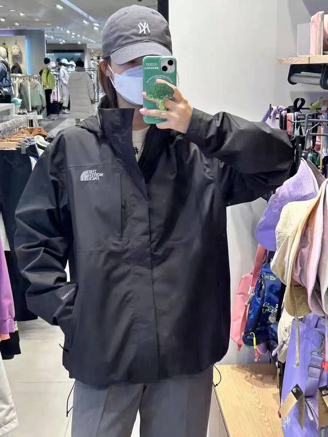 Style number: 7602 Thenorthface highly recommends the good product Dryvent windp