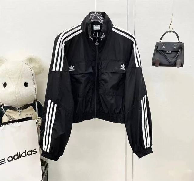 Style number: 7466 Adidas Adidas embroidered short zipper cardigan coat top jack