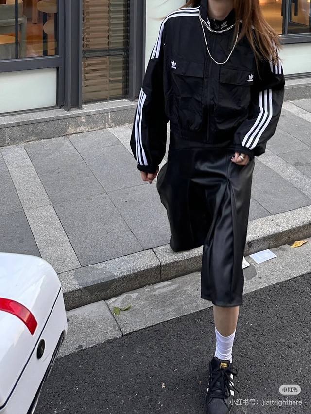 Style number: 7466 Adidas Adidas embroidered short zipper cardigan coat top jack
