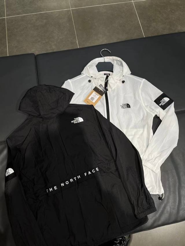 Style: 7417 The North Face sun protection clothing Upf + Unisex style Very light