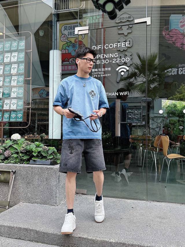 Clothes and Pants Lv New Spring and Summer First Counter Latest Short-sleeved Ro
